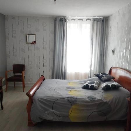 Appart La Percep La Tour-dʼAuvergne Εξωτερικό φωτογραφία